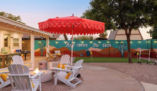 Spacious 5BR Retreat with Heated Pool, Hot Tub, Arcade, Fire Pit & Games