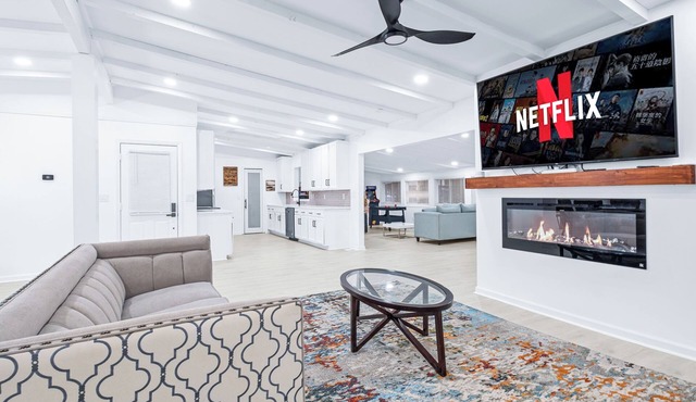 Spacious 5BR Retreat with Game Room near Battery, Atlanta Braves, Smyrna Village