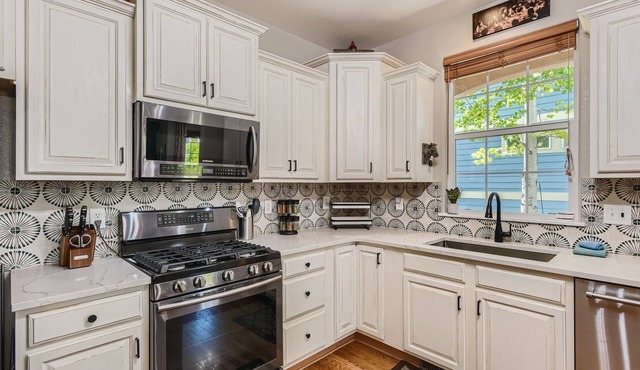 Spacious 6 Bd Home -Old Town: Breweries + Trails!