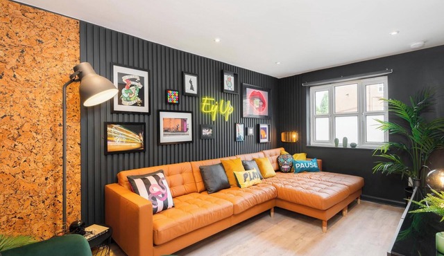 Spacious 6-Bed House Close to Nottingham City Centre