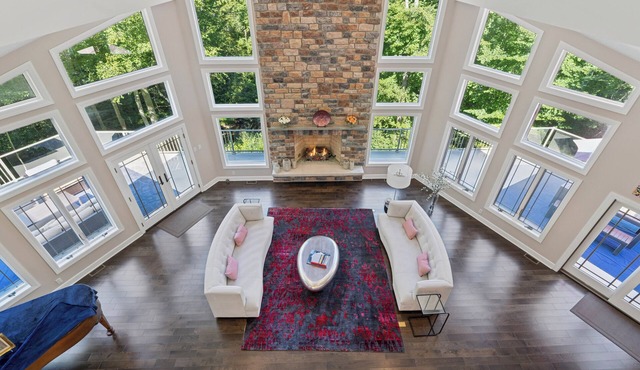 Spacious 6-bedroom in lovely Newtown Sq 2 miles from Aronimink Golf Club