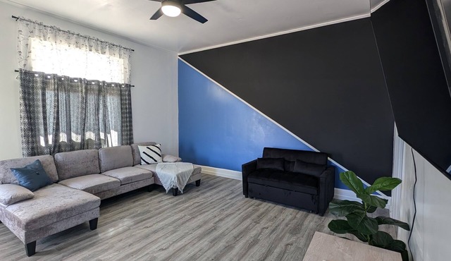 Spacious 6-bedroom house in Evansville