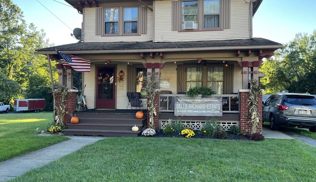 Spacious 6 bedroom home in the heart of Tionesta!