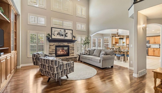 Spacious 6-Bedroom Retreat Park Access Game Room Near Hill AFB & Davis Conference Center!