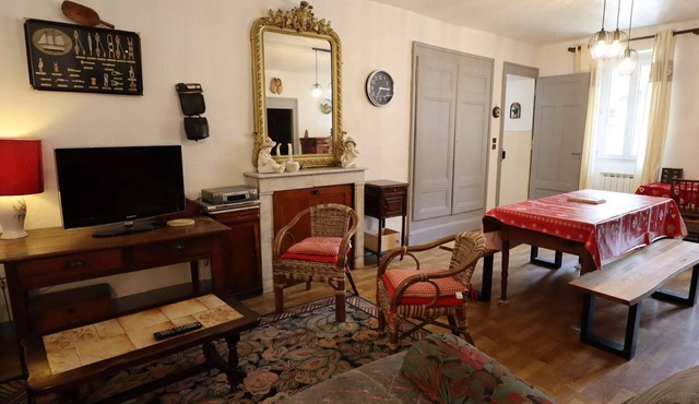 Spacious 6-Person Apartment with Southern Balcony in Beaufort Village