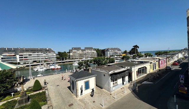 Spacious 68m² apartment, bright and charming