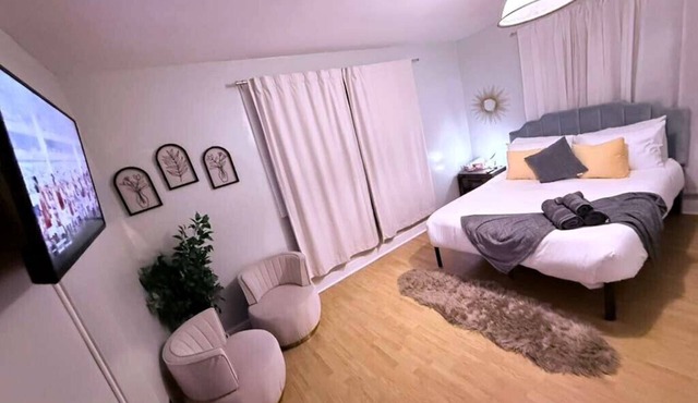 Spacious 6BR House near Yale, Hospitals & Downtown New Haven – Ideal for Groups