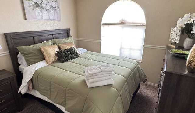 Spacious 6BR Mountain Home Near Park City - Sleeps 17 - Hot Tub & Game Room