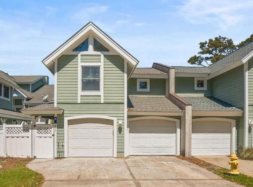 SPACIOUS 7 Bedroom 55 Bath on Ocean Creek Golf Course!