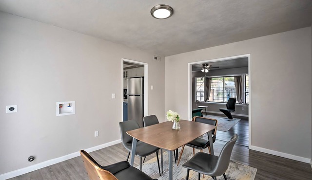 Spacious 7-bedroom house in cool Sacramento with AC