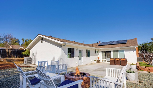 Spacious 7-bedroom house in quiet neighborhood