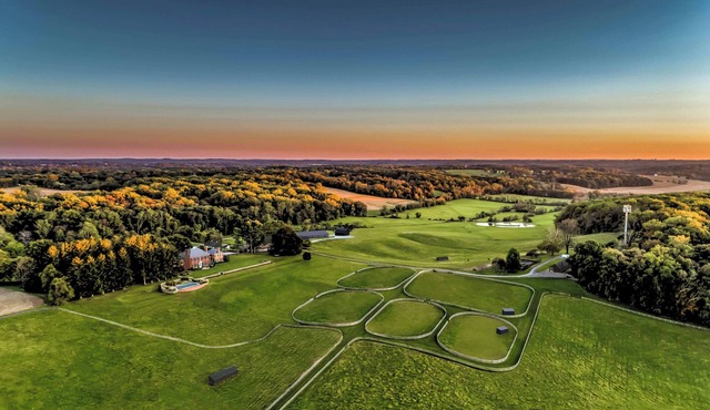 Spacious 7-bedroom house in tranquil Fallston with fitness room, AC