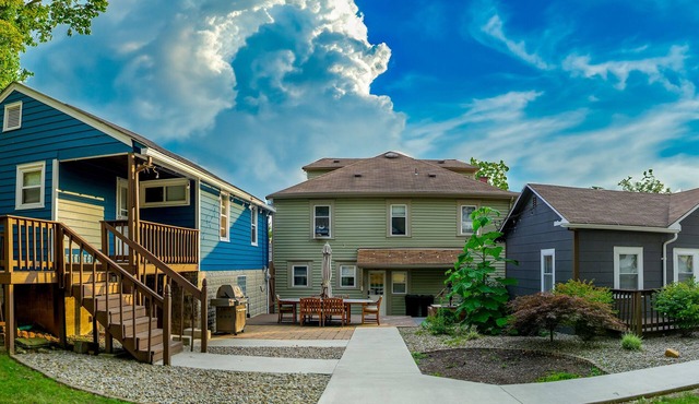 Spacious 7-bedroom house in charming Donegal with WiFi and AC