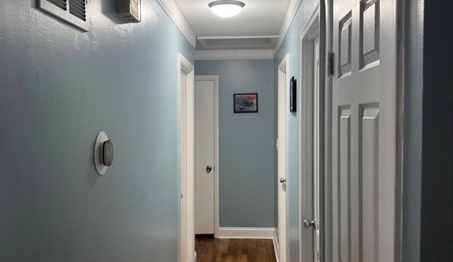 Spacious 7-bedroom house in enchanting Camp Springs with AC, WiFi