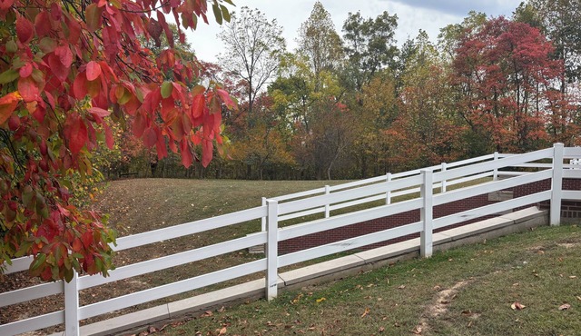 Spacious 7-bedroom country house in peaceful country setting outside Greencastle