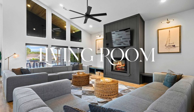 Spacious 7-bedroom house with Pool in beautiful Hot Springs