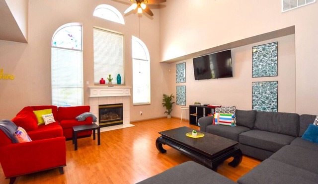 Spacious 7BR Houston Home w/Pool, Game Room & BBQ