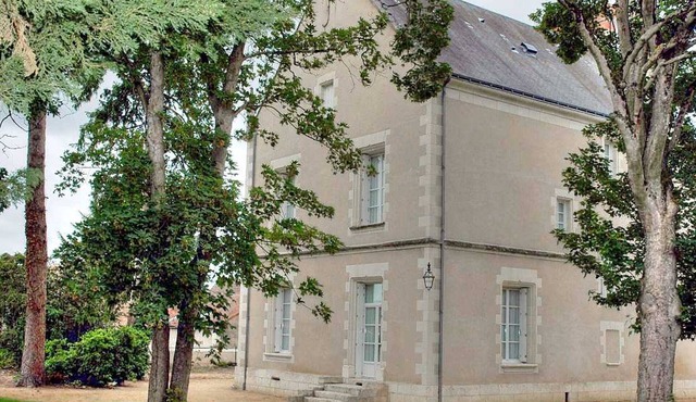 Spacious 8-bedroom gite with garden, Pets welcome, Wifi, Parking