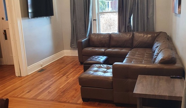 Spacious 8 bedrooms House