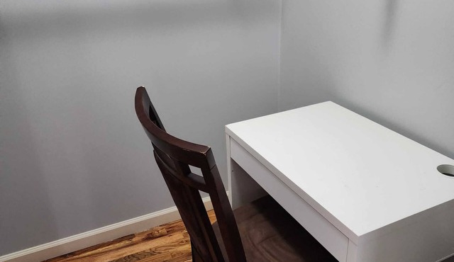 Spacious 8BR Stay ★ Free Parking Near NYC & EWR