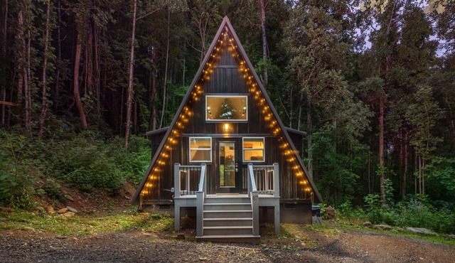 Spacious A-Frame with Loft near Downtown