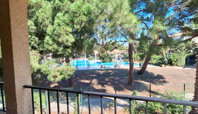 Spacious Air-Conditioned Duplex WiFi et Private Parking – 6SIERRA223