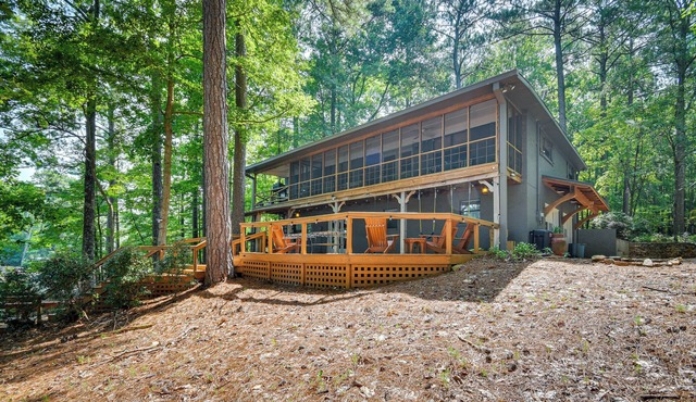 Spacious Alexander City Retreat w/Private Dock!