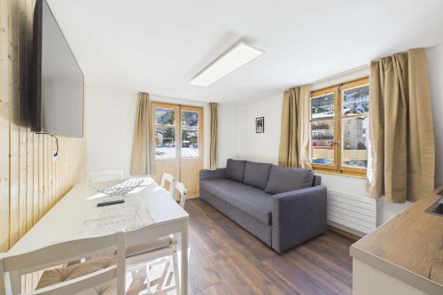 Spacious Alpine Family Apartment near Zermatt