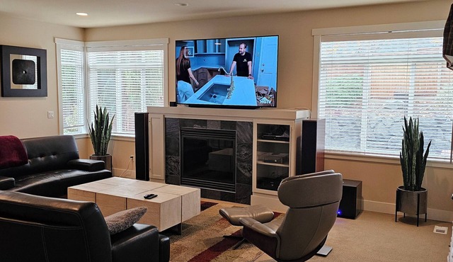 Spacious and beautiful 5-bedroom house in marvelous Auburn Lea Hill area with AC