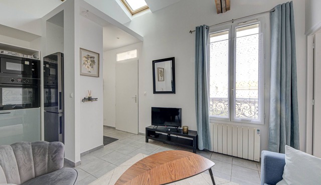 Spacious and bright accommodation in Aubervilliers