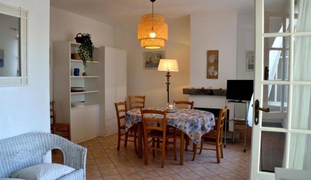 Spacious and bright apartment within walking distance of the beach in Capoliveri