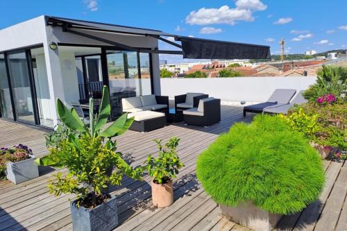 Spacious and bright nest with beautiful terrace