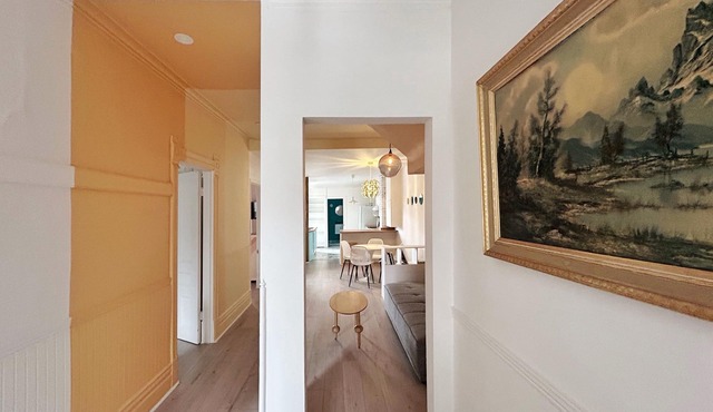 Spacious and calm appartement all incuded with a full kitchen.