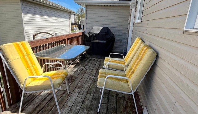 Spacious and Charming Bungalow Retreat (Close to Many Amenities)