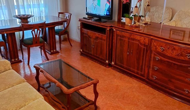 Spacious and clean apartment with two bathrooms