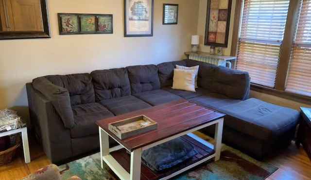 Spacious and comfortable! A charming gem, located on Victory Memorial Parkway.