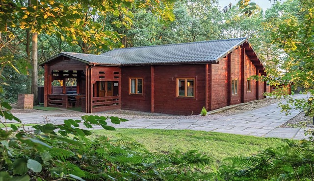 Spacious and comfortable lodge with contemporary styling.