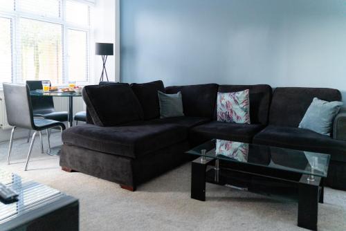 Spacious and Comfortable - 5 Bedroom Home