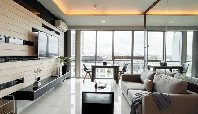 Spacious and Comfy Big Studio Apartment at Kemang Mansion