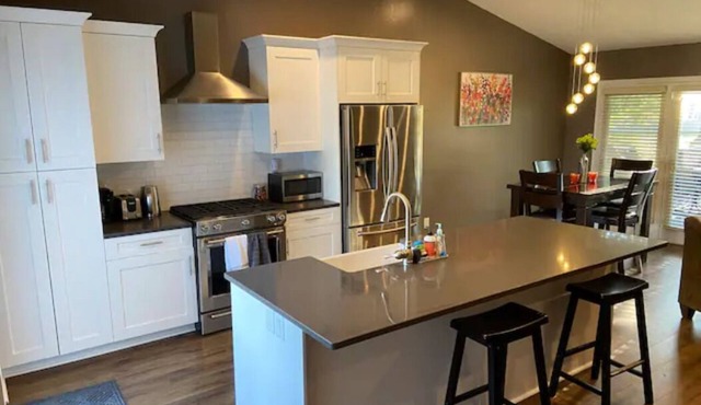 Spacious and Convenient Getaway