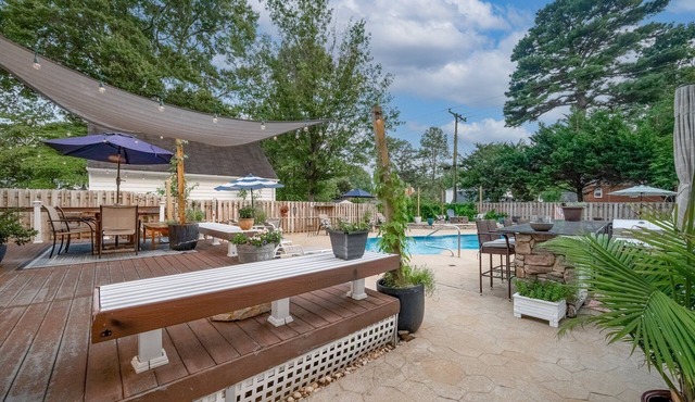 Spacious and Cozy Oasis on Monument Avenue