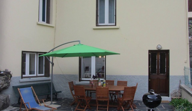 Spacious and beautiful house from 5 minutes to Ax les Thermes for 11 people 3 clésVac