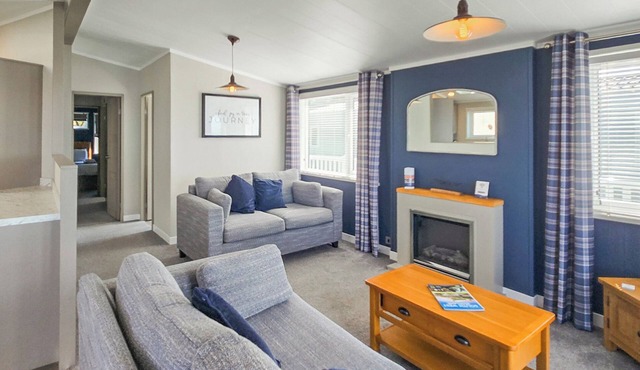 Spacious and luxurious lodge situated on the sea front.