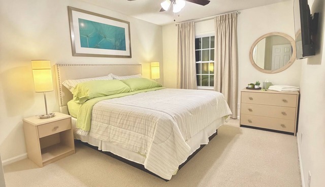Spacious and Luxury 3-bedroom townhome in tranquil Greensboro