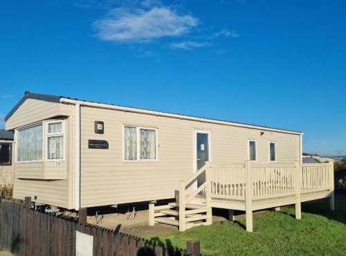 Spacious and modern - 134 UNITY BEACH HOLIDAY RESORT UNITY BREAN CENTRALLY LOCATED 6 birth 2 Pets stay free