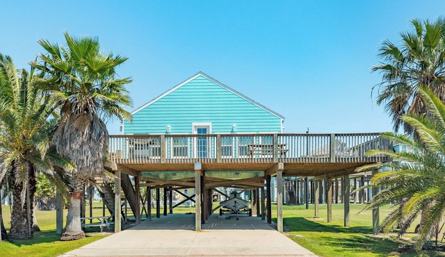 Spacious and Open Freshly Remodeled Beach House.