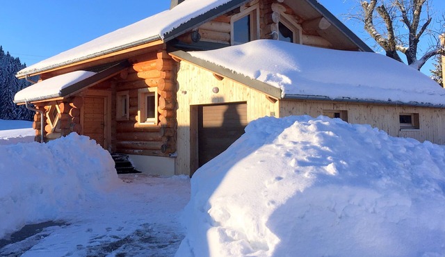 Spacious and quiet chalet - sleeps 6 - 4 stars - 120m2