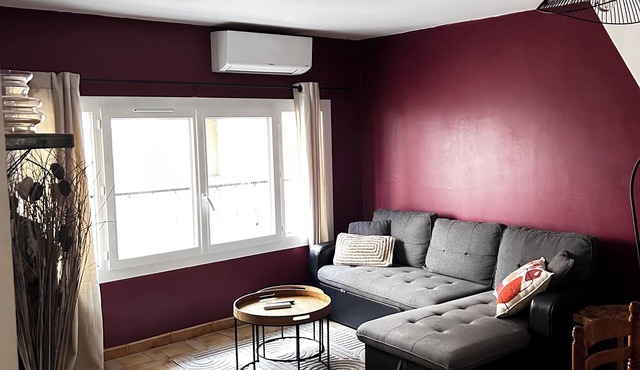 Spacious and quiet first floor *clim