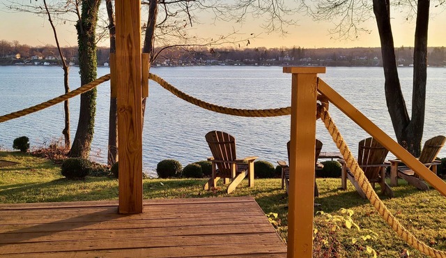 Spacious and Serene Lake Front Home Away From Home