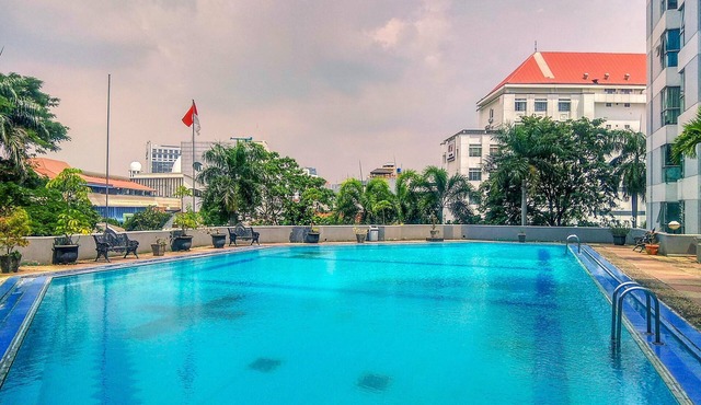Spacious and Strategic 3BR Kondominium Juanda Apartment